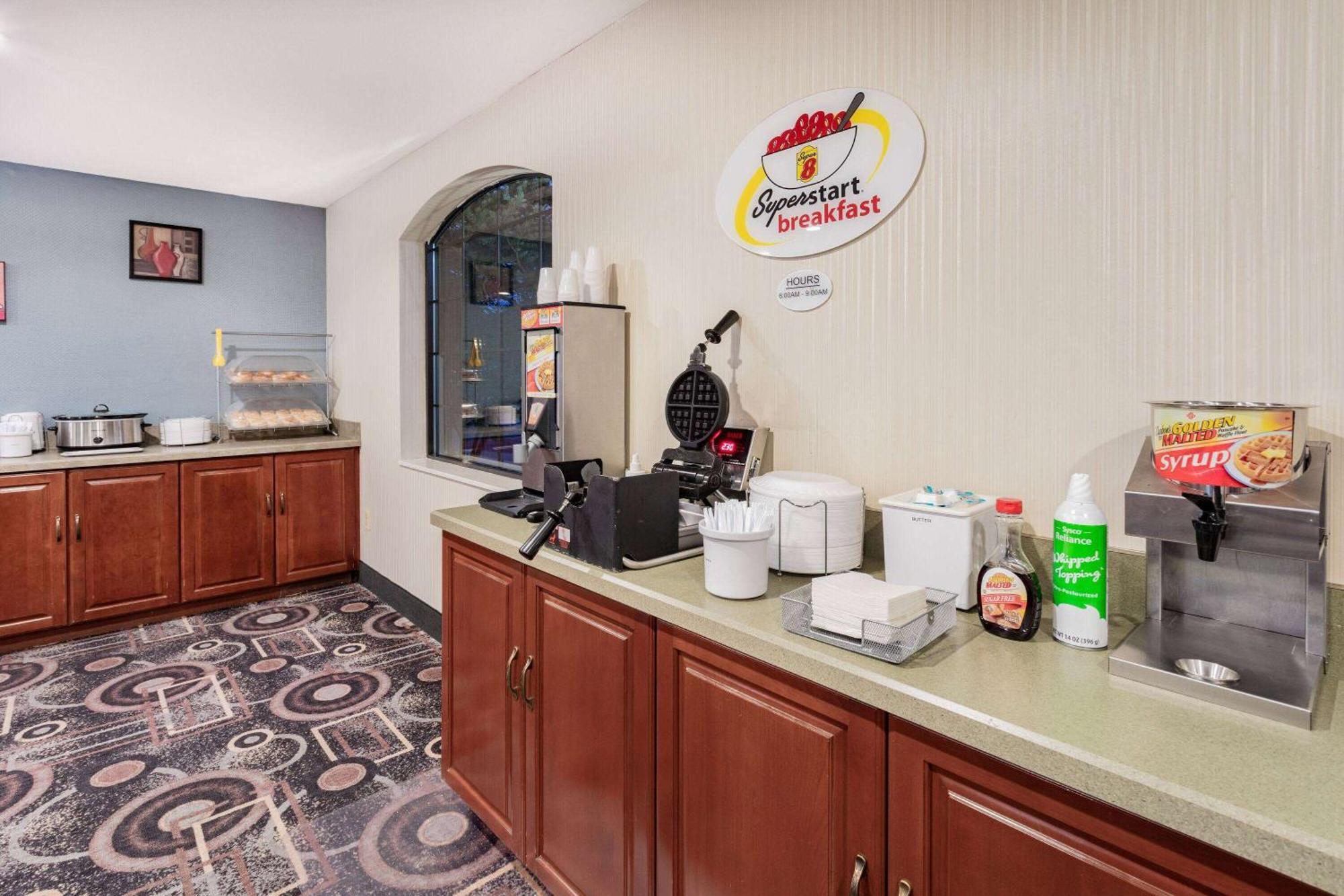 Super 8 By Wyndham Marysville/Port Huron Area Экстерьер фото